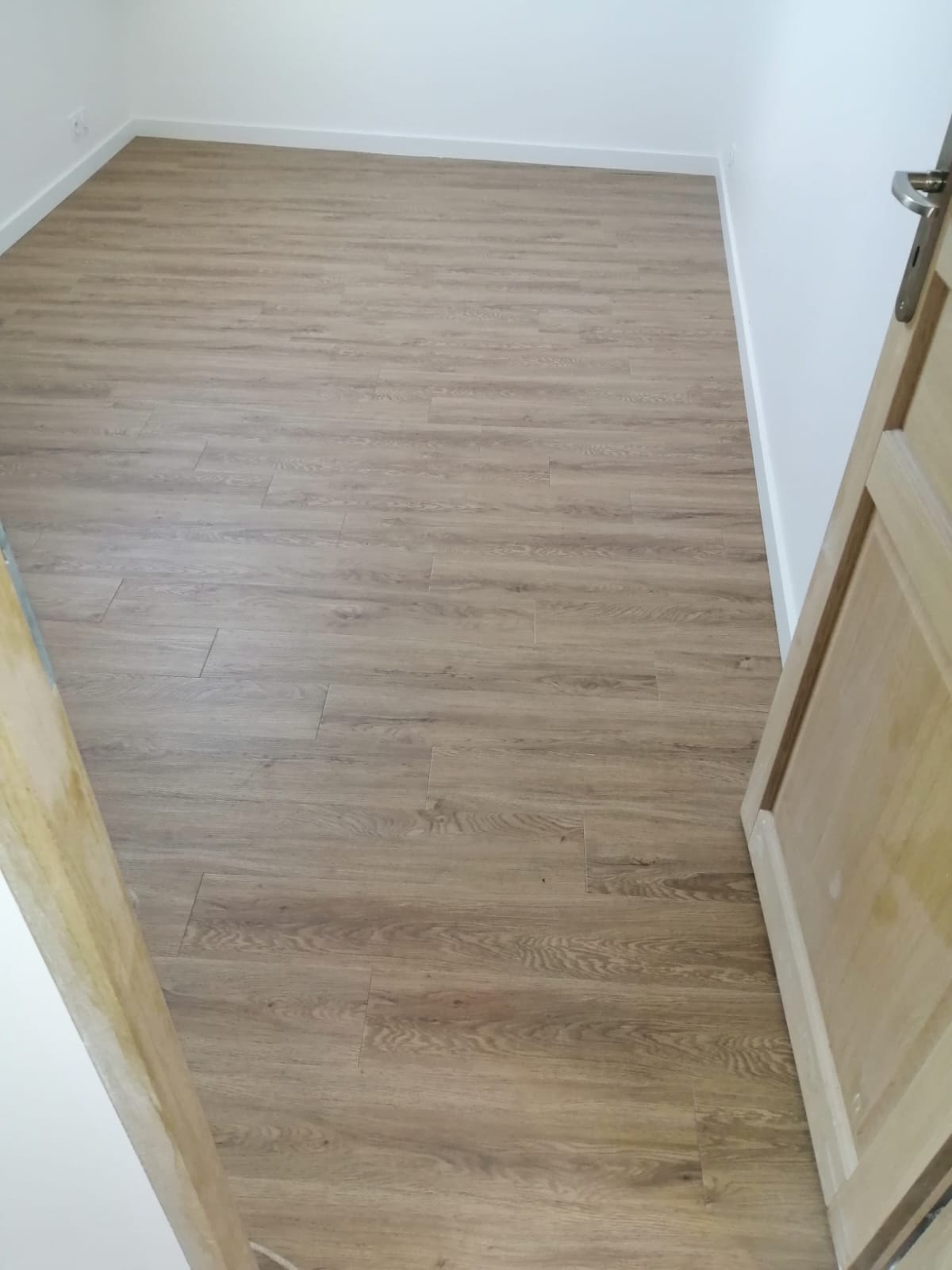 Pose parquet et plinthes - Andard